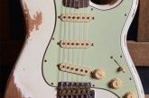 Fender Custom Shop 1960 Stratocaster Heavy Relic Aged Olympic White.jpg